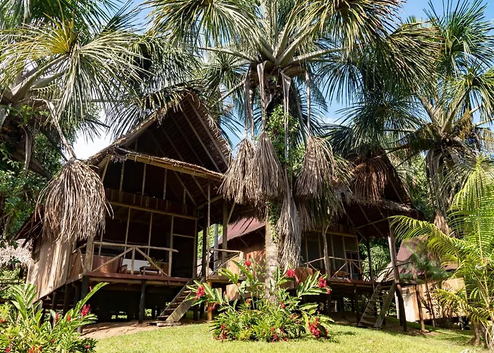 Pacaya Samiria Amazon Lodge